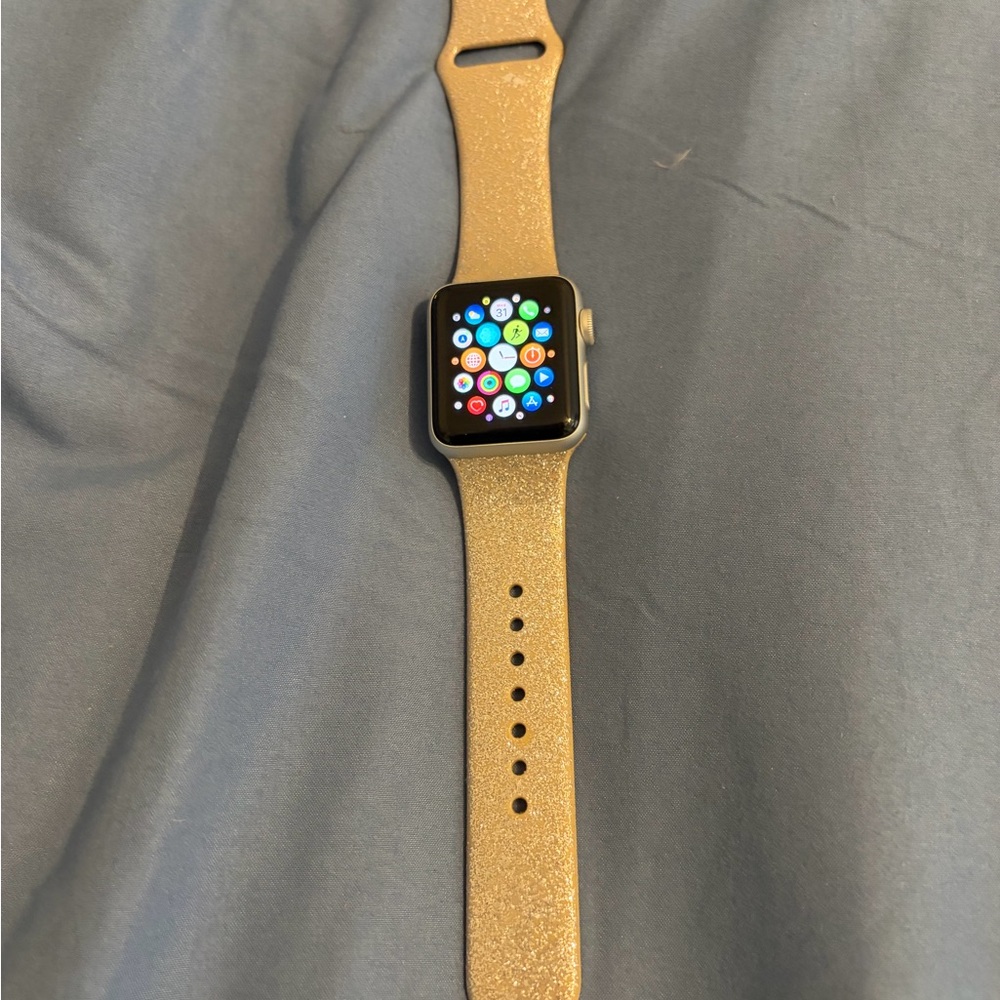 Apple Smartwatch Series 3 with Silver Glitter Band - 38mm